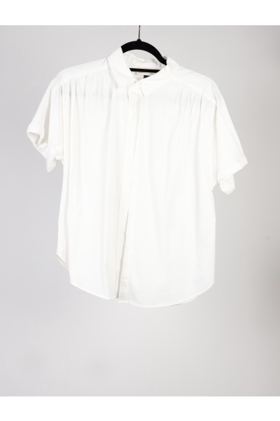 Universal Thread White Women’s Button Down Top